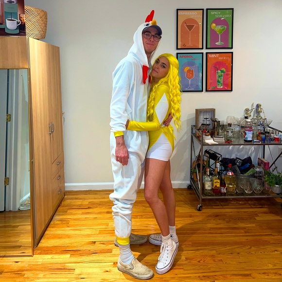 Get to know me✌🏼🖤👅👽 - Picture 3 of 4